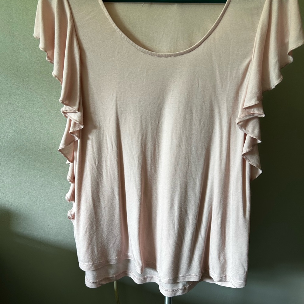 Carve Designs Light Pink Ruffled Sccopneck Tee - Size M